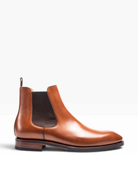 Bourgee a world class shoe store TLB Chelsea 511 boot in cuero Vegano leather with a semi-square toe and side elastic