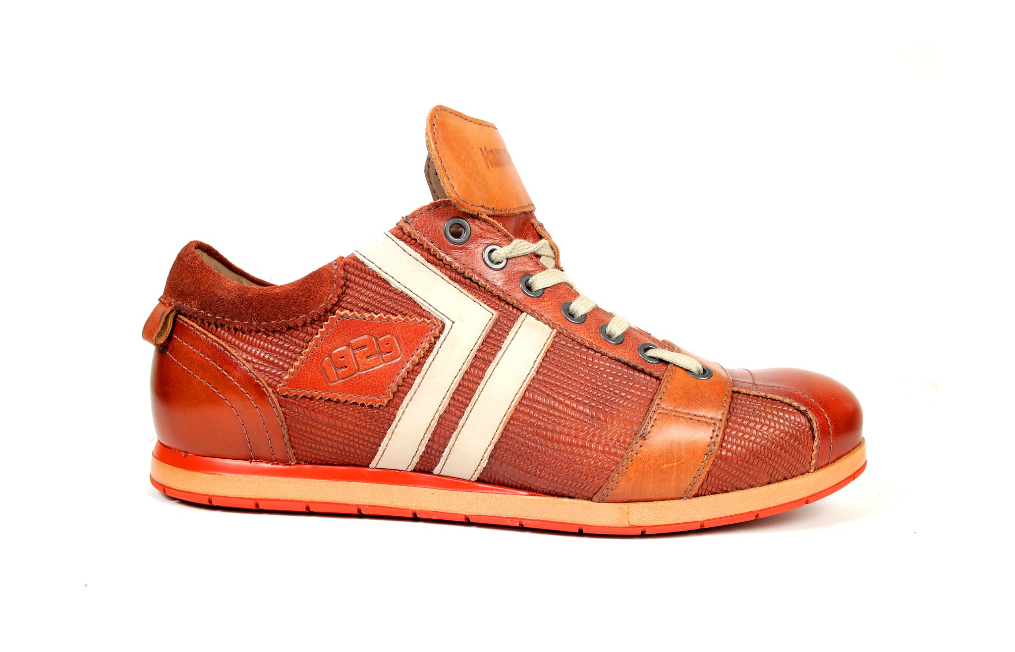 KAMO-GUTSU SNEAKERS (BROWN)
