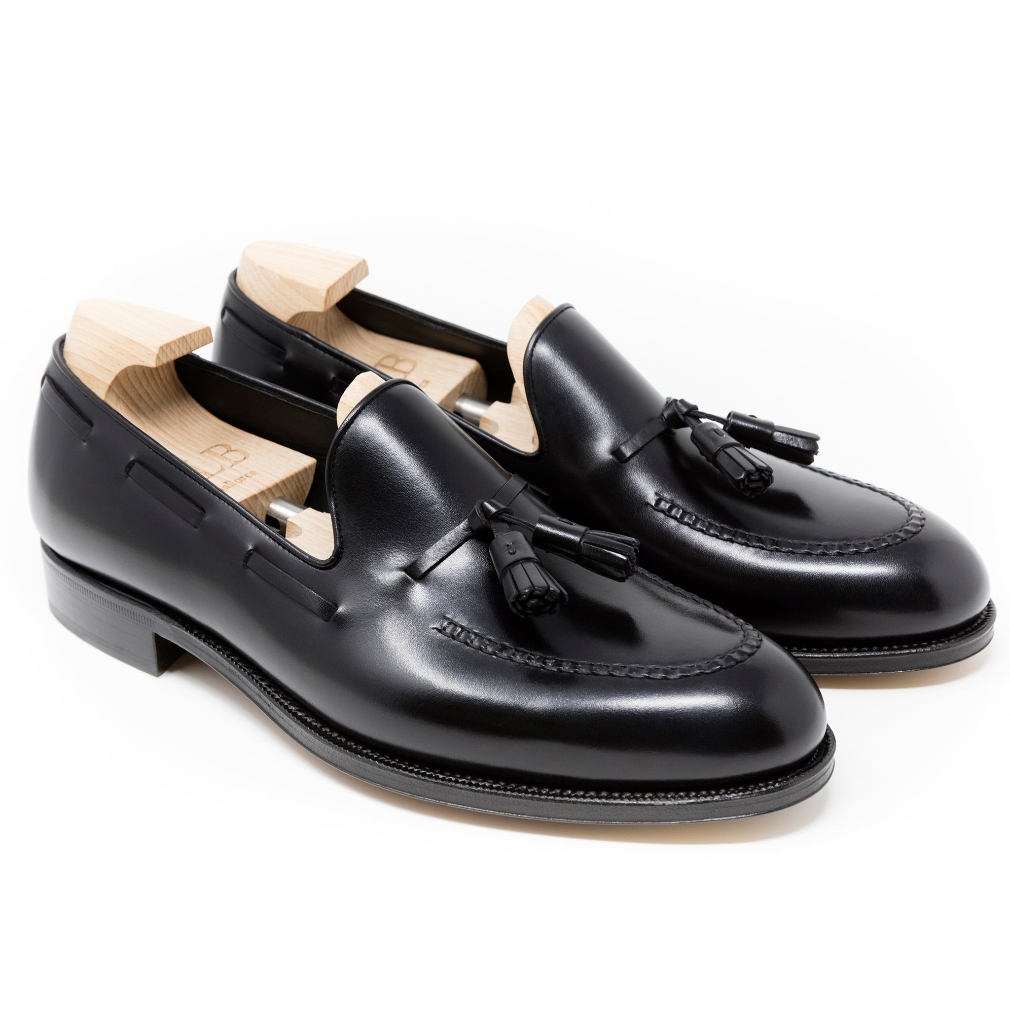 TLB LANCASTER 656 / JONES / BOXCALF NEGRO / TASSEL